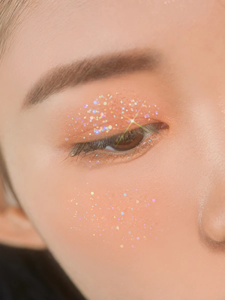 Гелевый глиттер для век UNLEASHIA Get Loose Glitter Gel N°2 Starlit Chaser Гелевый глиттер для век UNLEASHIA Get Loose Glitter Gel N°2 Starlit Chaser