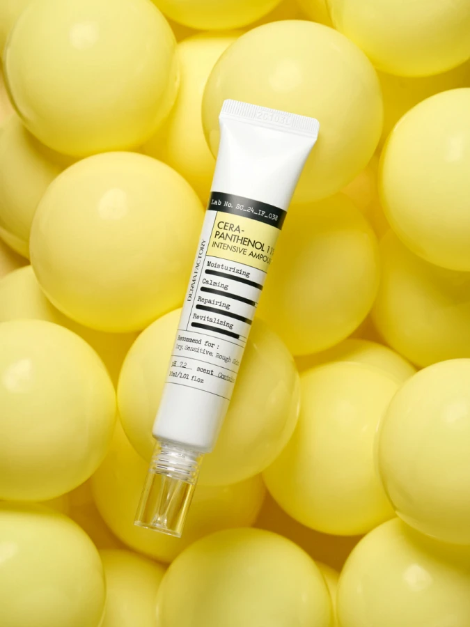 Восстанавливающая сыворотка для лица с керамидами и пантенолом Derma Factory Cera-Pantenol Intensive Ampoule