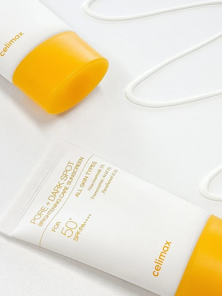Осветляющий солнцезащитный крем для лица с ниацинамидом Celimax Pore+Dark Spot Brightening Sun Cream SPF50+PA++++ Осветляющий солнцезащитный крем для лица с ниацинамидом Celimax Pore+Dark Spot Brightening Sun Cream SPF50+PA++++