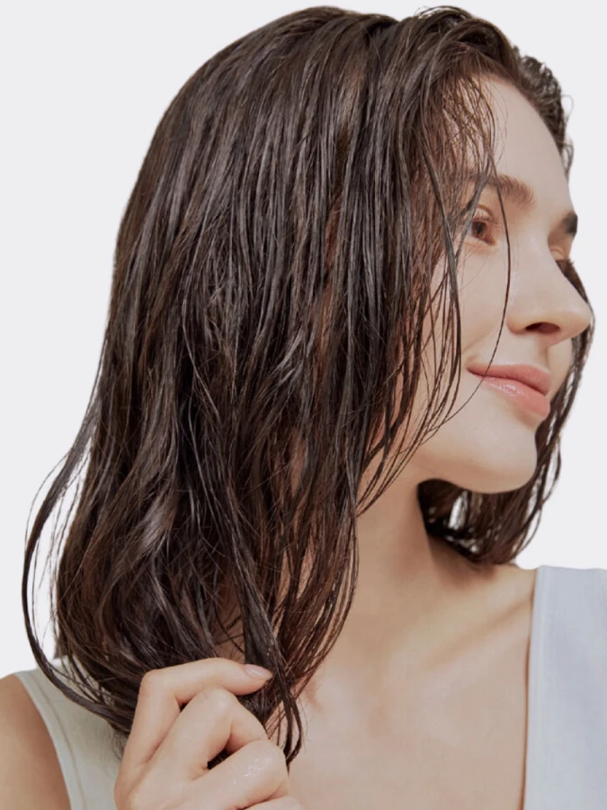 Питательный кондиционер-маска для волос с растительными экстрактами APOTHE Moist Nourishing Treatment