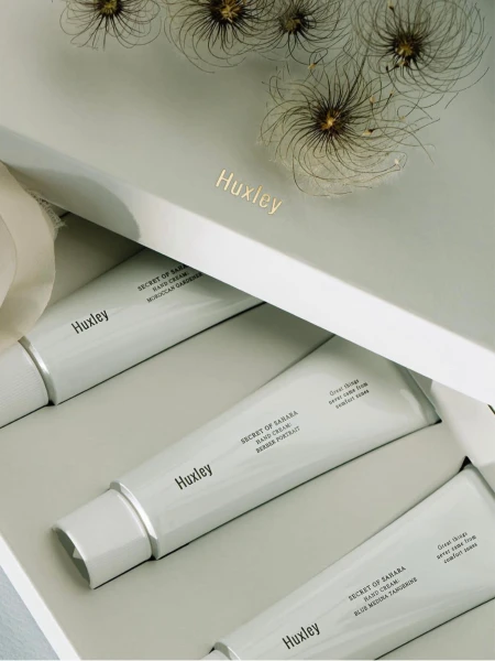 Набор парфюмированных кремов для рук с экстрактом опунции Huxley Hand Cream Trio Набор парфюмированных кремов для рук с экстрактом опунции Huxley Hand Cream Trio