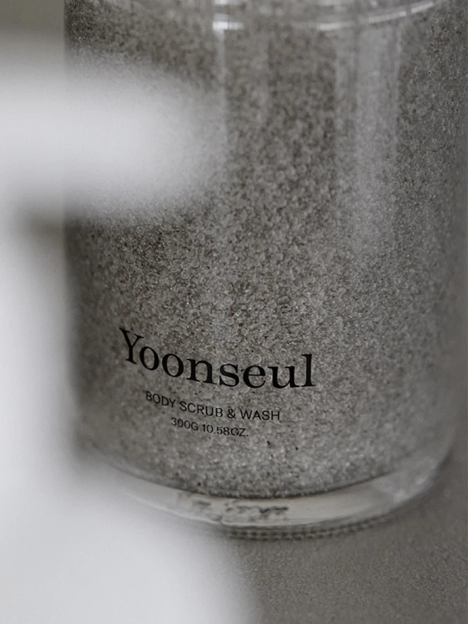 Парфюмированный гель-скраб для душа с цитрусовым ароматом I'm From Yoonseul Body Scrub & Wash