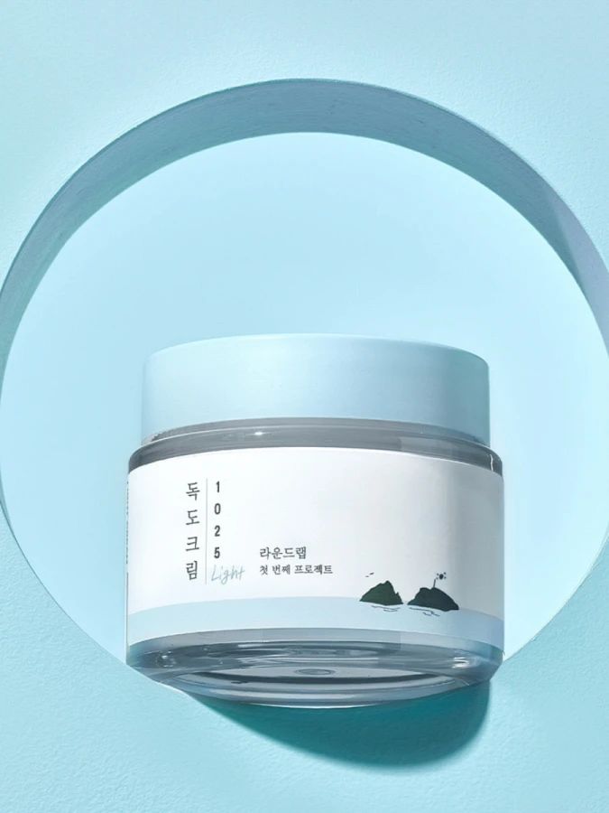 Лёгкий увлажняющий крем для лица с морской водой Round Lab 1025 Dokdo Light Cream