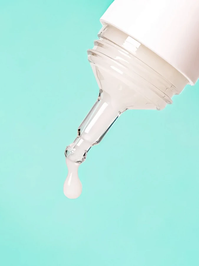 Противовоспалительная локальная ампула с экстрактом центеллы Centellian24 Madeca Acnience Spot Ampoule