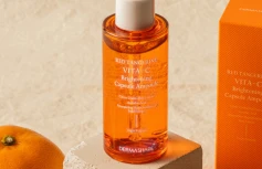 Антиоксидантная сыворотка для лица с витамином С DERMASHARE Red Tangerine Vita-C Brightening Capsule Ampoule