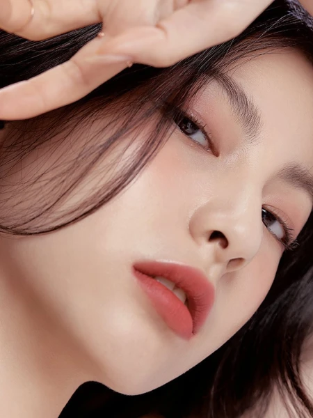 Помада для губ с полуматовым финишем INGA Powder Blur Lipstick Evening Rose