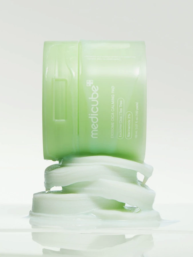 Успокаивающие тонер-диски с экстрактом центеллы и чайного дерева Medicube Exosome Cica Calming Pad