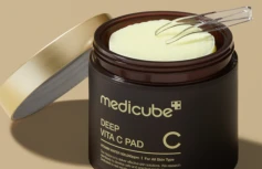 Осветляющие тонер-пэды с витамином С Medicube Deep Vita C Pad