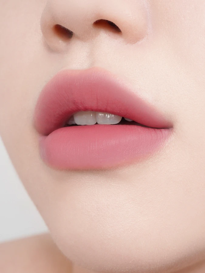 Жидкий тинт для губ с полуматовым финишем BRAYE Water Blur Tint 02 Sincere