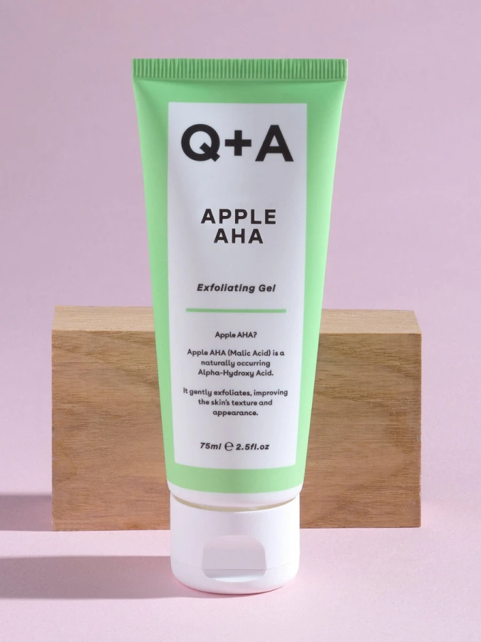 Отшелушивающий гель-скатка с кислотами Q+A Apple AHA Exfoliating Gel