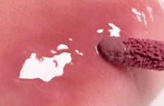 Сочный глянцевый тинт для губ с оттенком кожуры красного винограда rom&nd Juicy Lasting Tint 25 Bare Grape