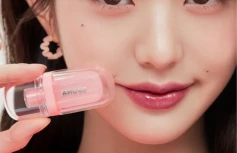 Прозрачный глянцевый плампер для губ с мерцающими частицами AMUSE Lip Fuller Big Diamond