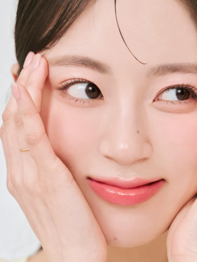 Сочный глянцевый тинт для губ с оттенком мякоти абрикоса rom&nd Juicy Lasting Tint 31 Bare Apricot Сочный глянцевый тинт для губ с оттенком мякоти абрикоса rom&nd Juicy Lasting Tint 31 Bare Apricot