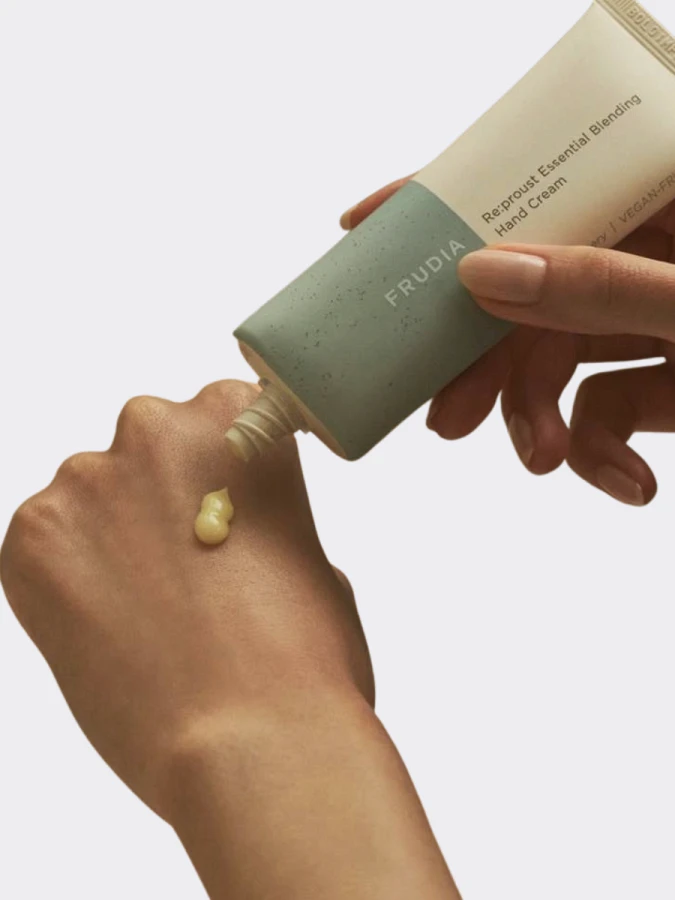 Крем для рук "Сила растений" FRUDIA Re:Proust Essential Blending Hand Cream "Greenery"