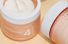 Себорегулирующие тонер-пэды для сужения пор Numbuzin No.4 Pore Zero Peeled Egg Toner Pad