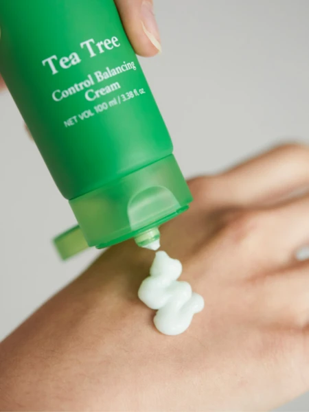 Успокаивающий крем для лица с экстрактом чайного дерева Papa Recipe Tea Tree Control Balancing Cream Успокаивающий крем для лица с экстрактом чайного дерева Papa Recipe Tea Tree Control Balancing Cream