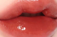 Стойкий глянцевый тинт для губ INGA Water Glow Lip Tint Brook