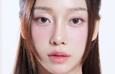 Многофункциональная палетка-хайлайтер Huemi Multi-Use Glow On Palette №02 Pure Glam