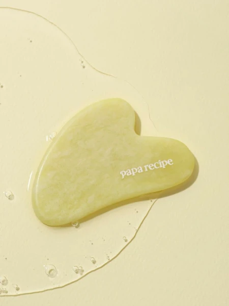 Массажный скребок гуаша из топаза Papa Recipe Topaz Lifting Heart Guasha Массажный скребок гуаша из топаза Papa Recipe Topaz Lifting Heart Guasha