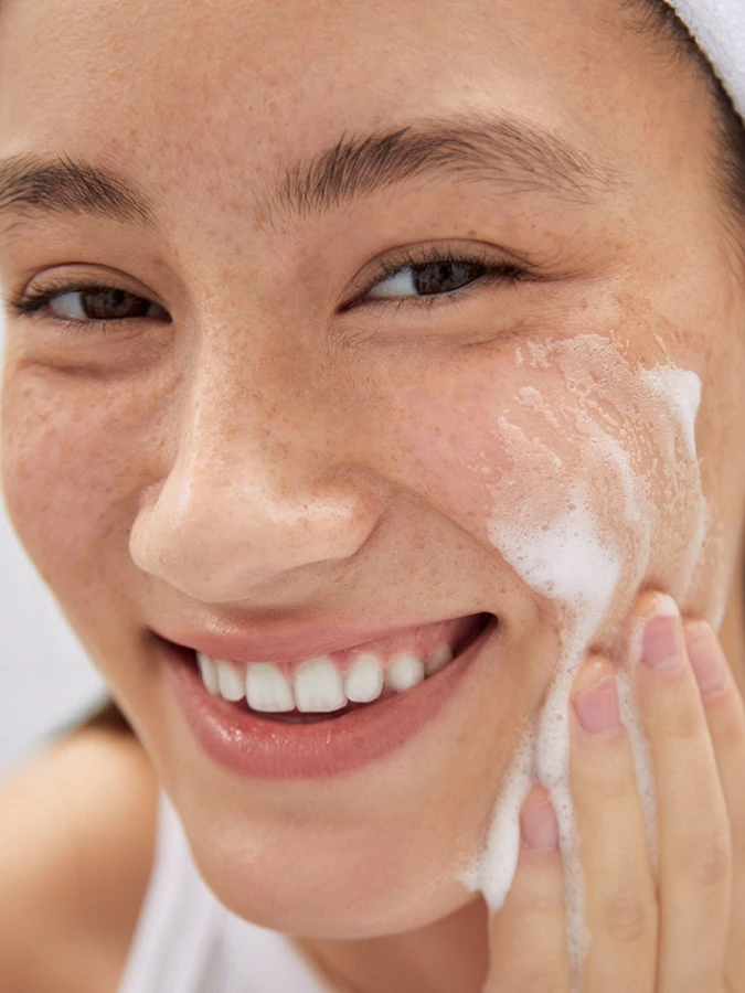 Энзимная пенка для умывания с экстрактом зеленого чая By Wishtrend Green Tea & Enzyme Milky Foaming Wash