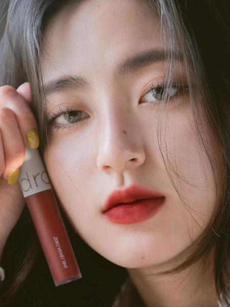 Вельветовый тинт с матовым финишем в глубоком вишнёвом оттенке rom&nd Zero Velvet Tint 06 Deep Soul Вельветовый тинт с матовым финишем в глубоком вишнёвом оттенке rom&nd Zero Velvet Tint 06 Deep Soul