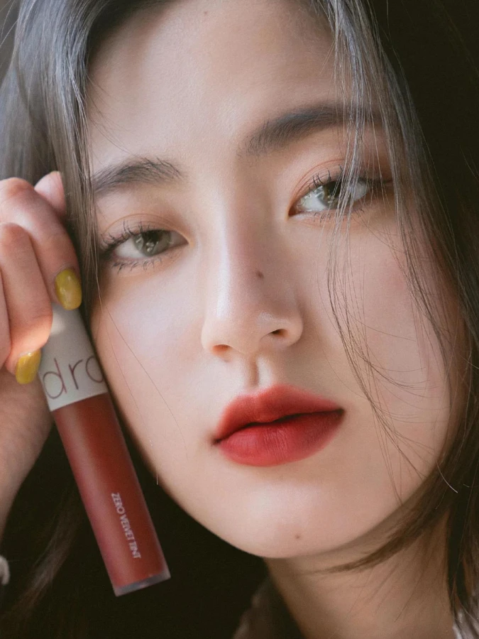 Вельветовый тинт с матовым финишем в глубоком вишнёвом оттенке rom&nd Zero Velvet Tint 06 Deep Soul