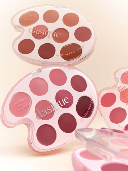 Универсальная кремовая палетка для губ и щёк Dasique Lip & Cheek Palette #04 Rose Coloring