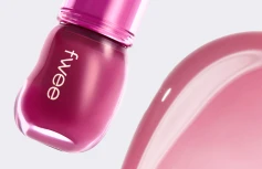 Лёгкий глянцевый блеск для губ fwee 3D Voluming Gloss A05 Currant 30%