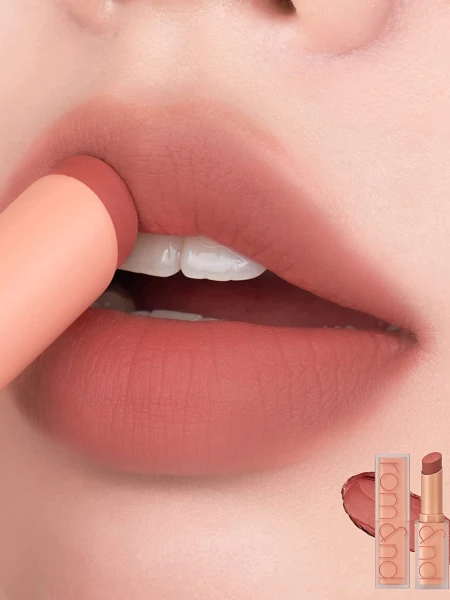 Мягкая кремовая помада в тёмно-нюдовом оттенке rom&nd Zero Matte Lipstick 23 Ruddy Nude