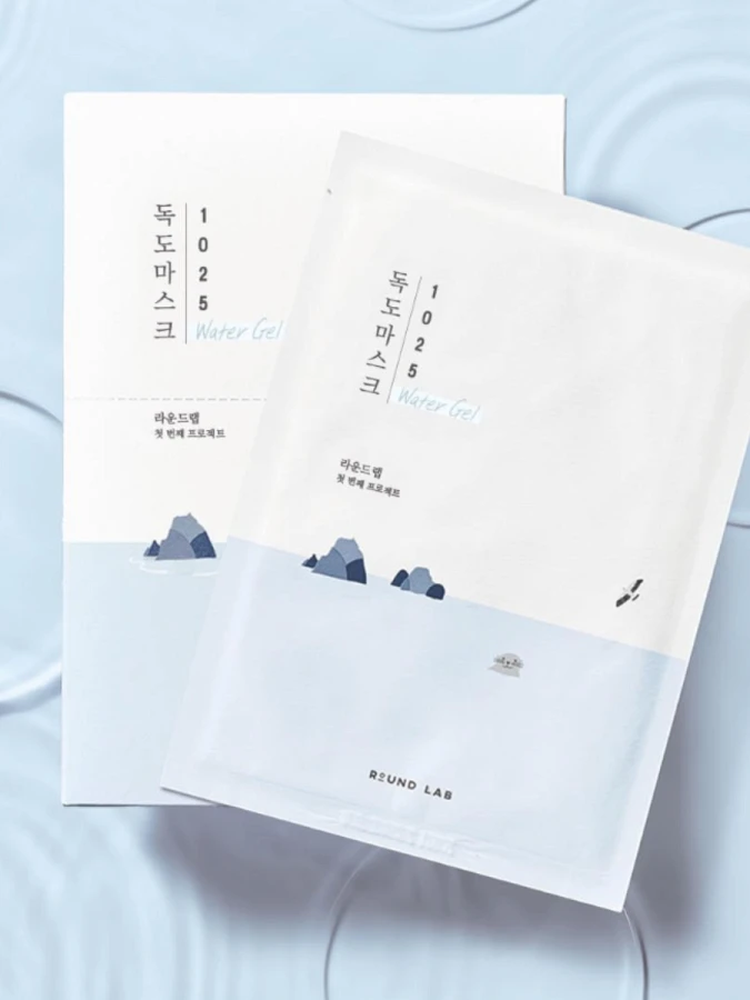 Глубокоувлажняющая тканевая маска с морской водой Round Lab 1025 Dokdo Hydrating Water Gel Mask Sheet