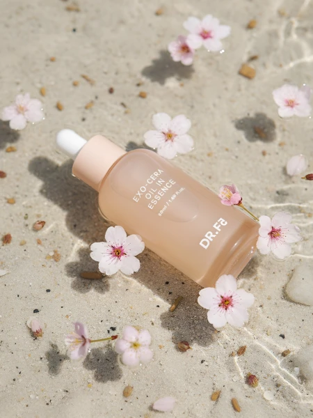 Восстанавливающая сыворотка для лица с церамидами и центеллой DR.F5 EXO-CERA Oil In Essence