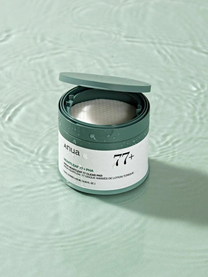 Отшелушивающие тонер-пэды для лица с экстрактом хауттюйнии и глюконолактоном ANUA Heartleaf 77% Clear Pad