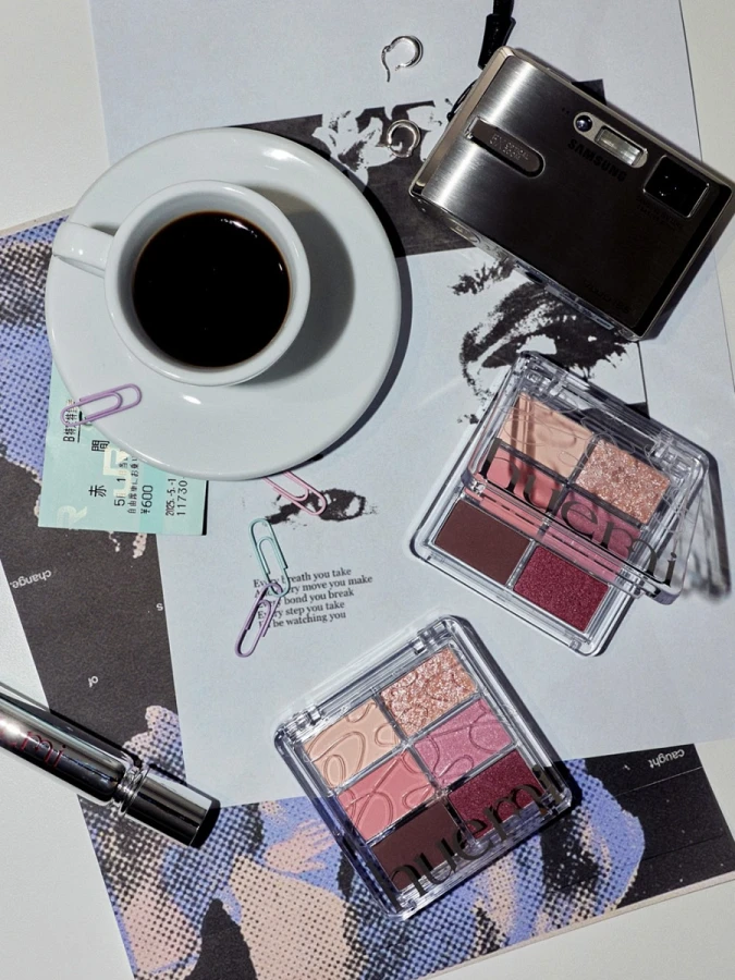 Палетка теней для век Huemi Spot-On Pigment Eye Palette #02 Dawn