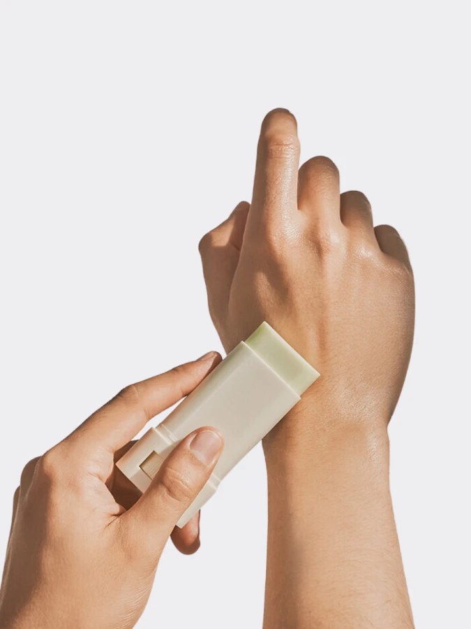 Солнцезащитный стик с экстрактом полыни Beauty of Joseon Matte Sun Stick Mugwort + Camelia SPF 50+ PA++++