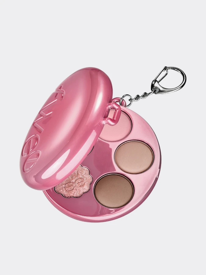 Компактная палетка теней в формате брелка fwee Pocket Eye Palette EP03 Strawberry Whip