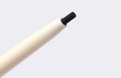 Гелевая подводка для век в формате карандаша в чёрном оттенке Dasique Slim Gel Eyeliner #01 Black