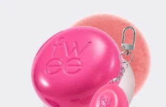 Набор: оттеночное суфле + брелок fwee Lip&Cheek Blurry Pudding Pot Keyring Set PK02 Skirt