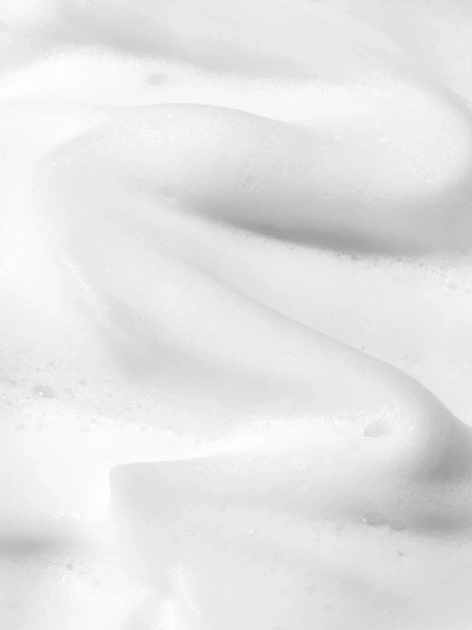Деликатная очищающая пенка с молочными протеинами VT Barrier Cream Bubble Cleanser