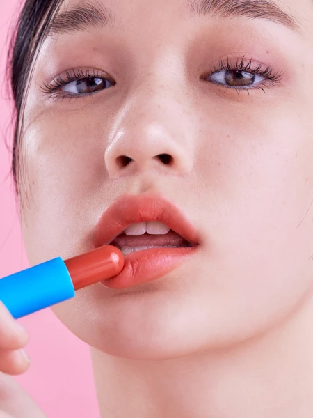 Кремовый оттеночный бальзам для губ в морковном оттенке TOCOBO Powder Cream Lip Balm 033 Carrot Cake