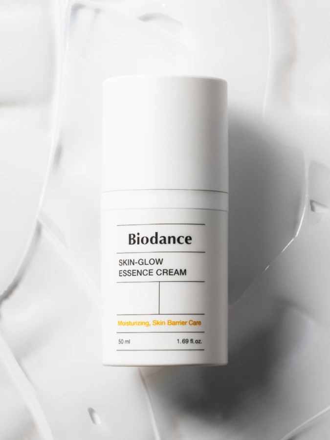 Увлажняющий крем для сияния кожи лица с керамидами Biodance Skin-Glow Essence Cream