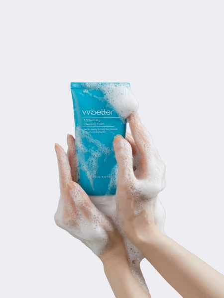 Успокаивающая пенка с растительными экстрактами VVBETTER pH5.5 Soothing Cleansing foam Успокаивающая пенка с растительными экстрактами VVBETTER pH5.5 Soothing Cleansing foam