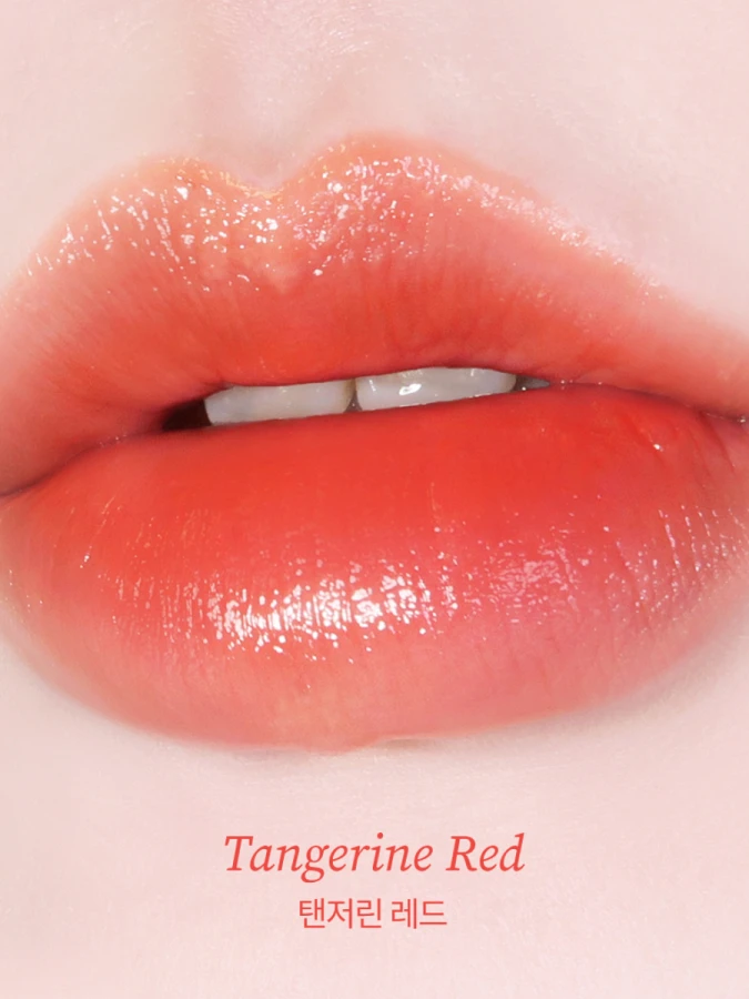 Увлажняющий оттеночный бальзам для губ в красном оттенке TOCOBO Glass Tinted Lip Balm 013 Tangerine Red