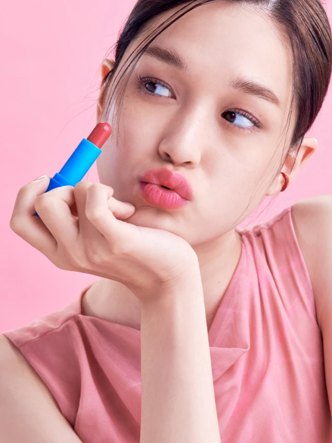 Кремовый оттеночный бальзам для губ в оттенке лепестков розы TOCOBO Powder Cream Lip Balm 032 Rose Petal