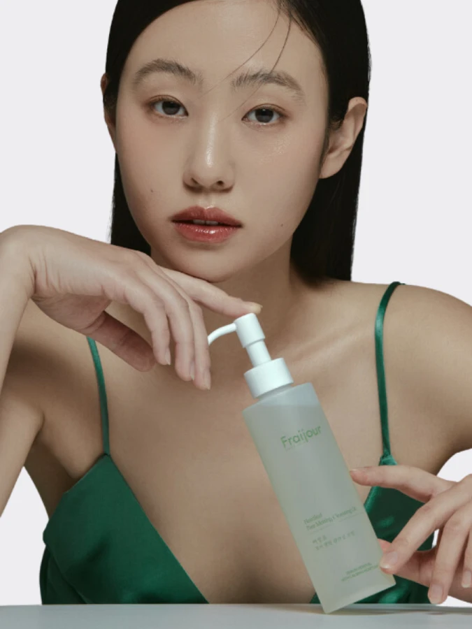 Успокаивающее гидрофильное масло с экстрактом хауттюйнии Fraijour Heartleaf Pore Melting Cleansing Oil