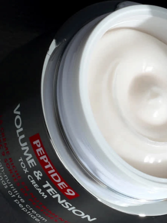 Интенсивный разглаживающий лифтинг-крем с пептидами MEDI-PEEL Peptide 9 Volume and Tension Tox Cream