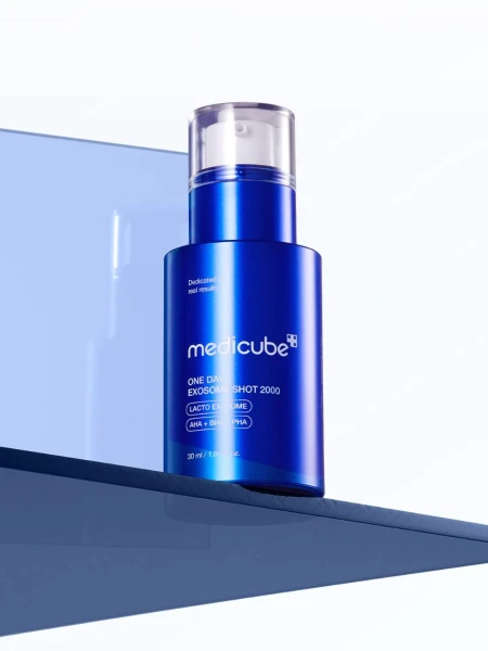 Выравнивающая сыворотка со спикулами и экзосомами Medicube One Day Exosome Shot Pore Serum 2000 Выравнивающая сыворотка со спикулами и экзосомами Medicube One Day Exosome Shot Pore Serum 2000