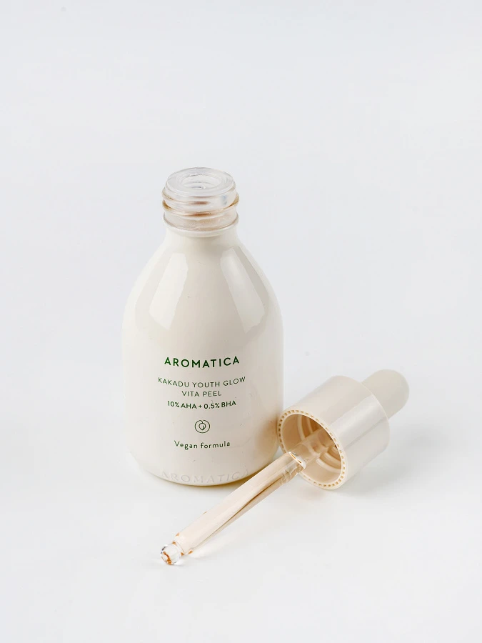 Пилинг-сыворотка с кислотами и экстрактом сливы AROMATICA Kakadu Youth Glow Vita Peel 10% AHA + 0.5% BHA