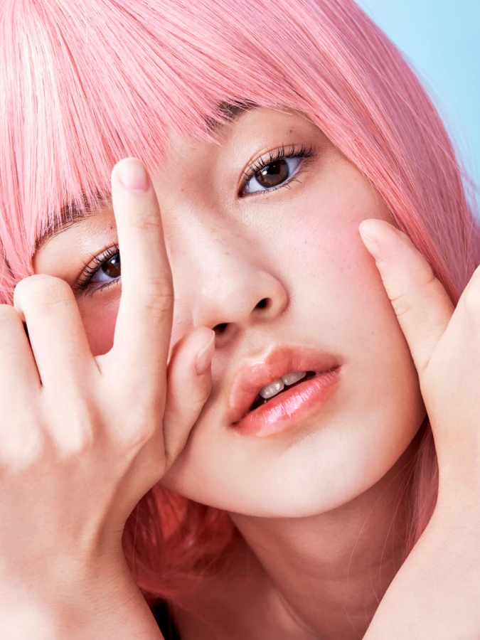 Увлажняющий оттеночный бальзам для губ в светлом коралловом оттенке TOCOBO Glow Ritual Lip Balm 001 Coral Water