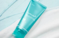 Противовоспалительная пенка для умывания с азелаиновой кислотой Medicube Azelaic Acid Niacinamide Deep Clean Foam Cleanser