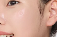 Патчи против воспалений с миндальной кислотой By Wishtrend Mandelic Acid Spot Clearing Patch